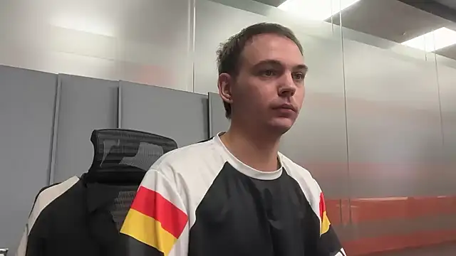 Snapshot of apachai_test chatting on 03/02/26, 09:16 apachai test online show from 03/02/26, 09:16