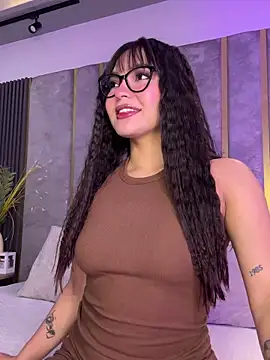 Samantha Hans online show from 02/06/26, 09:33