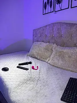 Samantha Hans online show from 06/04/26, 10:14