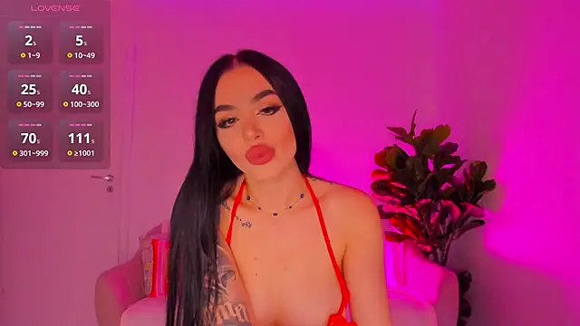 TiaBelle online show from 11/11/25, 08:14