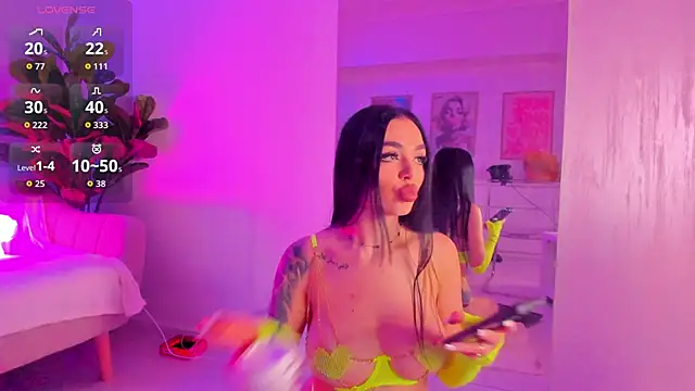 TiaBelle online show from 11/09/25, 06:23