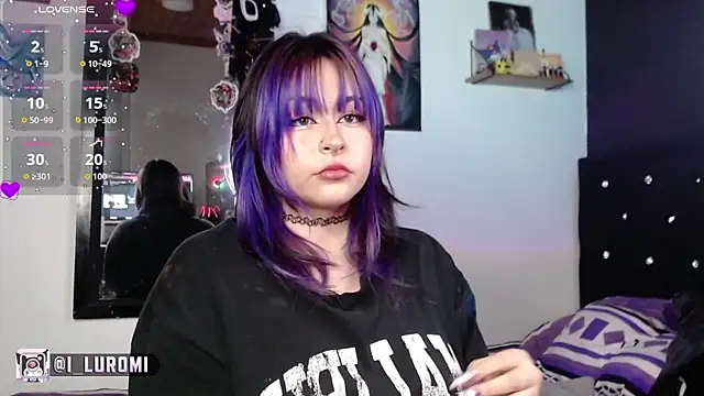 Iluromi online show from 04/13/26, 02:32