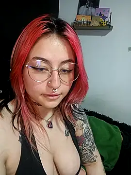 Iluromi online show from 10/25/25, 04:11