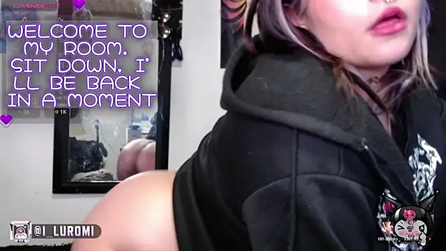 Iluromi online show from 04/14/26, 02:44