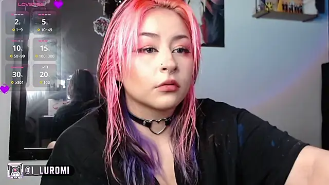 Iluromi online show from 05/05/26, 03:04
