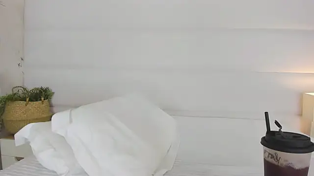 NoraAddams online show from 05/25/26, 03:28