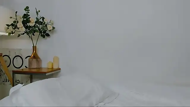 NoraAddams online show from 04/11/26, 07:45