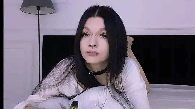 NoraAddams online show from 10/28/25, 02:45