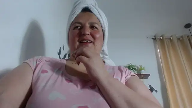 SweetRouse   online show from 11/26/25, 02:28