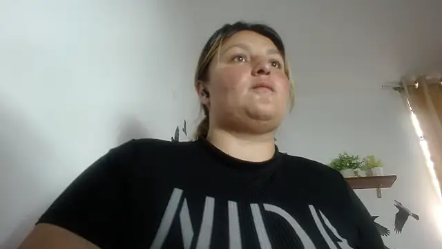 SweetRouse   online show from 12/04/25, 02:38