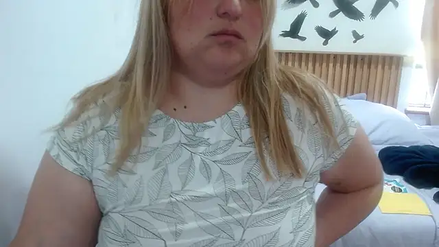 SweetRouse   online show from 12/01/25, 01:45