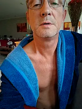 TommyTom76 online show from 10/04/25, 06:26