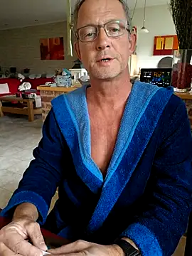 TommyTom76 online show from 10/03/25, 11:34