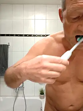 TommyTom76 online show from 10/07/25, 08:04