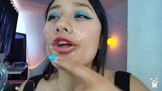 Hinata 21  online show from 04/07/26, 09:16