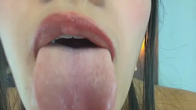 Hinata 21  online show from 03/06/26, 08:59