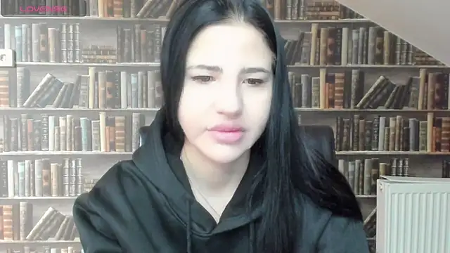 Malibu J online show from 11/12/25, 08:40