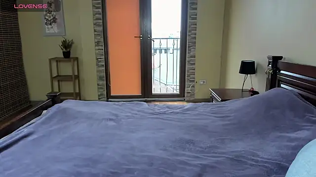 Malibu J online show from 10/17/25, 06:28