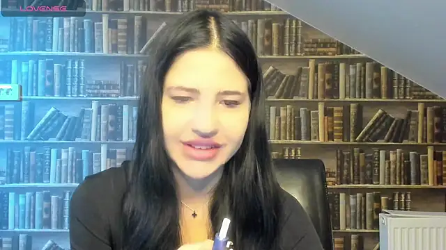 Malibu J online show from 11/10/25, 08:19