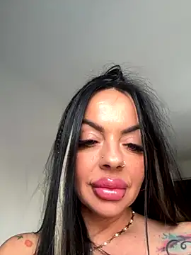 CarmenMB online show from 10/15/25, 03:09