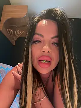 CarmenMB online show from 09/28/25, 04:36
