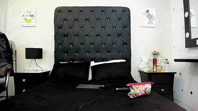 alana johnson 0 online show from 04/13/26, 12:20