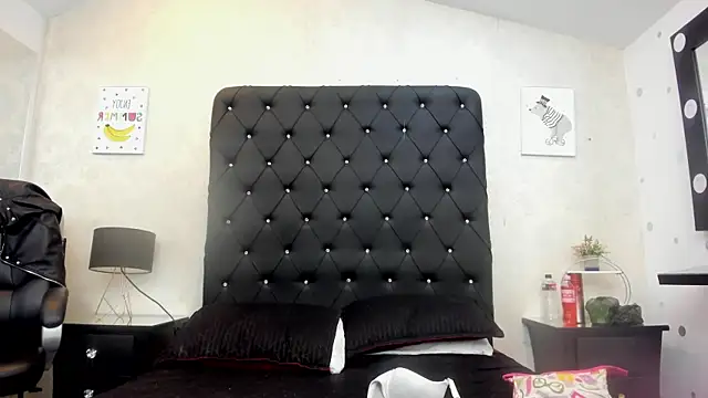 Snapshot of alana_johnson_0 chatting on 04/22/26, 12:45 alana johnson 0 online show from 04/22/26, 12:45