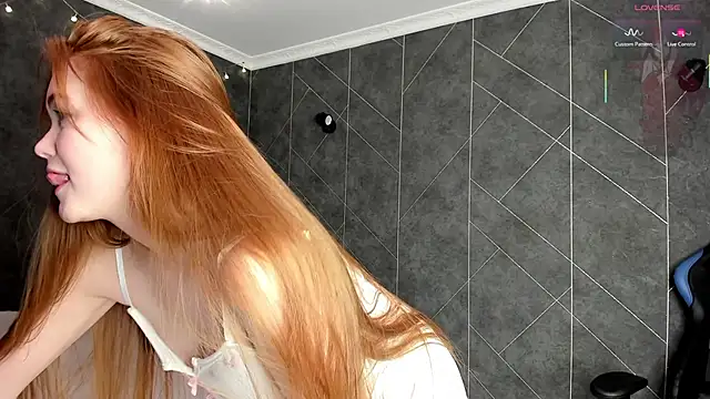 Red FoxGirl online show from 02/24/26, 04:19