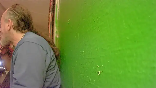 Snapshot of HippieDad333 chatting on 09/28/25, 11:34 HippieDad333 online show from 09/28/25, 11:34