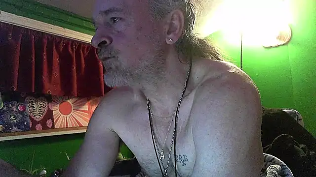 HippieDad333 online show from 02/06/26, 02:40