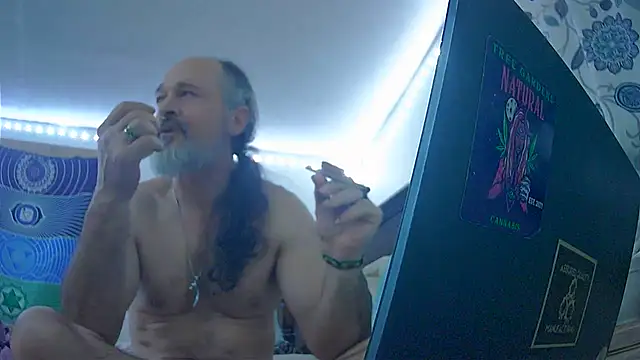 HippieDad333 online show from 12/23/25, 12:43