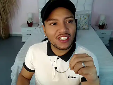 Max Rivers online show from 10/10/25, 12:06