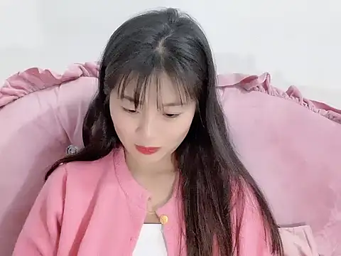 Lie liee online show from 11/18/25, 01:10