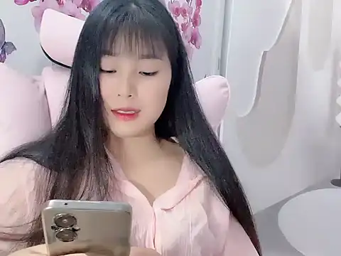 Snapshot of Lie_liee chatting on 07/16/26, 02:47 Lie liee online show from 07/16/26, 02:47