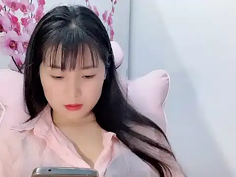 Snapshot of Lie_liee chatting on 07/08/26, 01:08 Lie liee online show from 07/08/26, 01:08