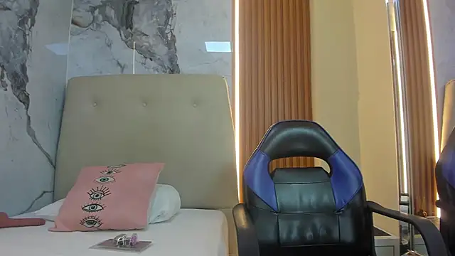 SAMANTHABENET online show from 03/04/26, 07:32