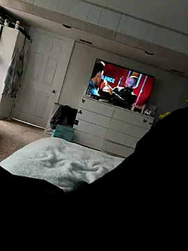 Snapshot of juanjR11 chatting on 09/23/25, 07:54 juanjR11 online show from 09/23/25, 07:54