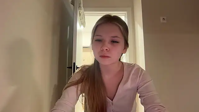 CandysRose online show from 05/14/26, 06:49