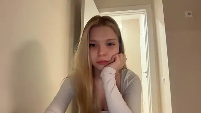 CandysRose online show from 05/20/26, 06:49