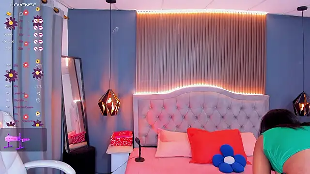 Tiffany  charm  online show from 03/07/26, 03:46