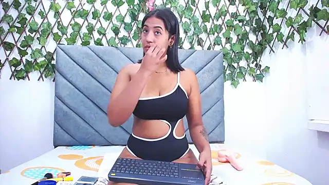 vfridaper online show from 10/09/25, 01:55