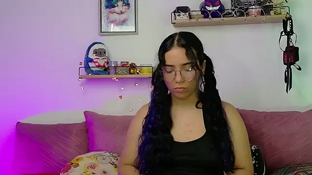 LucyDerby online show from 02/10/26, 11:48