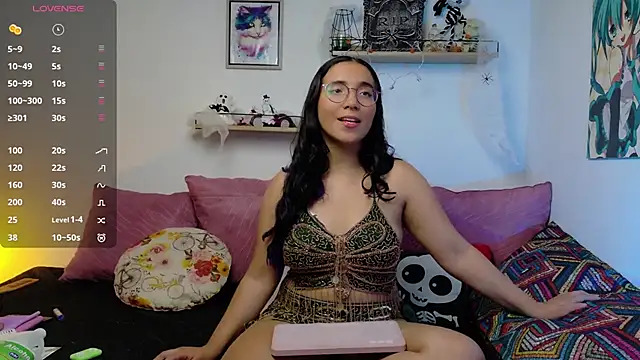 LucyDerby online show from 10/25/25, 12:32