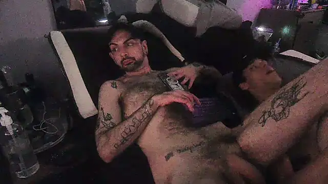 hungbot online show from 11/16/25, 09:14