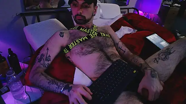 hungbot online show from 12/02/25, 06:15