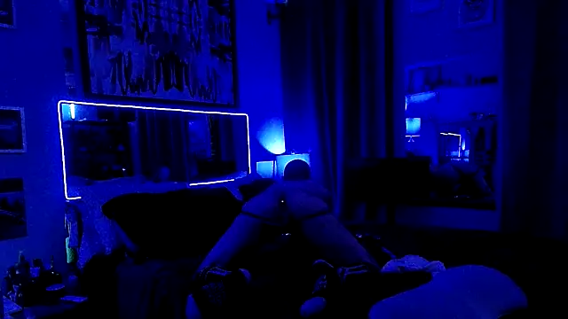 Snapshot of hungbot chatting on 02/08/26, 11:52 hungbot online show from 02/08/26, 11:52