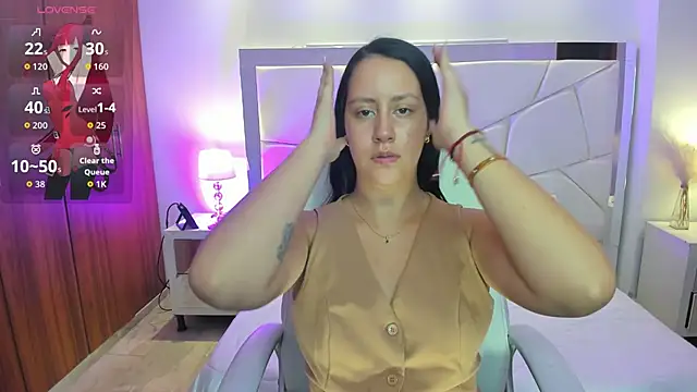 Natasha Kiim  online show from 03/20/26, 04:57