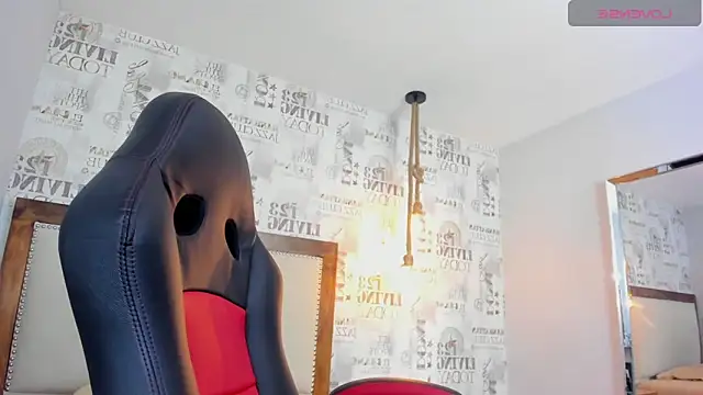 ALAHIACRUZ1 online show from 03/24/26, 07:03