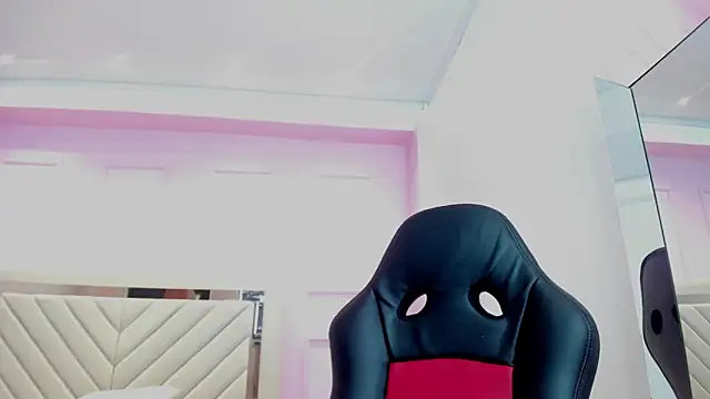 ALAHIACRUZ1 online show from 03/12/26, 07:29