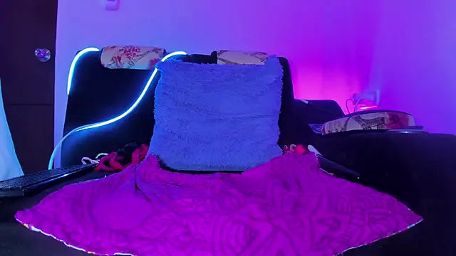 naty hot4uu online show from 02/19/26, 03:20